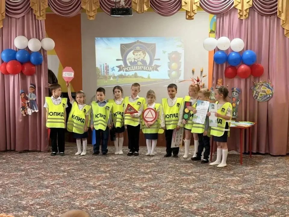 В честь 90-летия Госавтоинспекции в городе Зима создан первый отряд ЮПИД