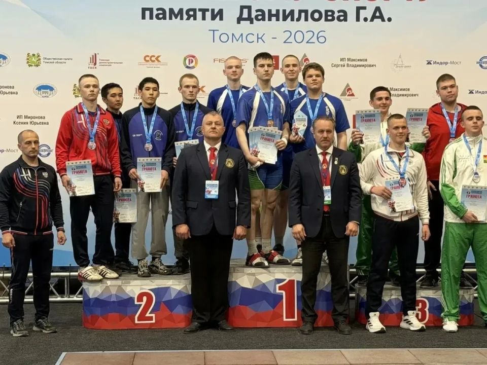 Спортсмены Приангарья выиграли 24 медали на всероссийских соревнованиях по гиревому спорту, посвященных памяти тренера Геннадия Данилова Спортсмены Приангарья выиграли 24 медали на всероссийских соревнованиях по гиревому спорту, посвященных памяти тренера Геннадия Данилова