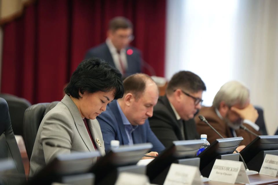 Отчет о деятельности Правительства Иркутской области за 2025 год заслушали на заседании под руководством Губернатора региона Игоря Кобзева Отчет о деятельности Правительства Иркутской области за 2025 год заслушали на заседании под руководством Губернатора региона Игоря Кобзева