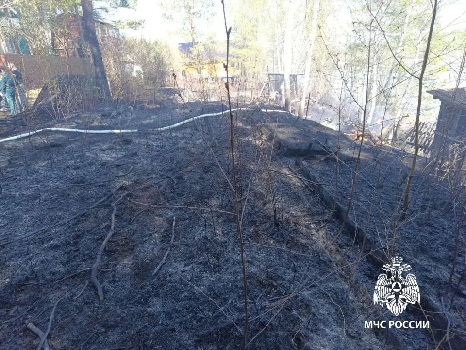Неосторожное обращение с огнём детей привело к пожару в одном из садоводств города Бодайбо
