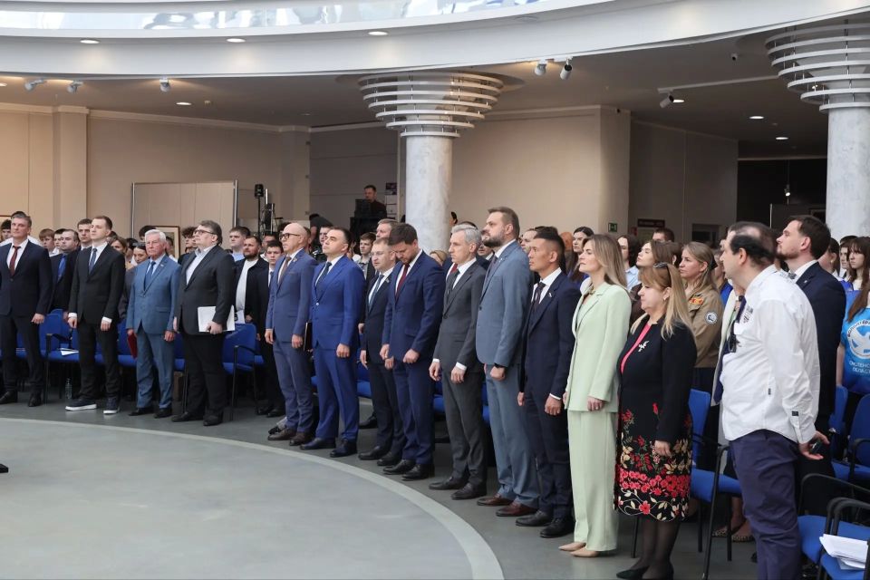 Артём Туров: В городе-герое Смоленске проходят ряд мероприятий Парламентского Собрания Союза Беларуси и России в сфере молодежной политики Артём Туров: В городе-герое Смоленске проходят ряд мероприятий Парламентского Собрания Союза Беларуси и России в сфере молодежной политики