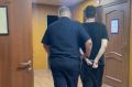 Вечером родители пришли домой, а сын сидел белый как мел