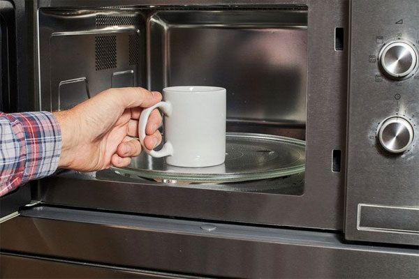 Вашему любимцу не холодно? Микроволновки, которые крутят, но не греют: причины и решения