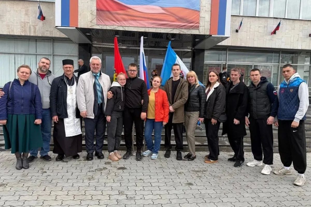 Будущий педагог из Братского педколледжа обучается управлять БПЛА для службы в беспилотных войсках Будущий педагог из Братского педколледжа обучается управлять БПЛА для службы в беспилотных войсках