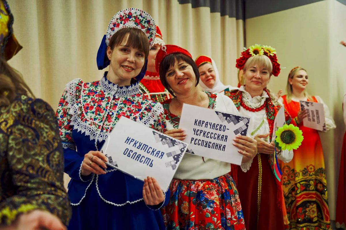 Педагоги Приангарья приняли участие в первом Всероссийском форуме «Пространство воспитания: диалог, традиции, единство» Педагоги Приангарья приняли участие в первом Всероссийском форуме «Пространство воспитания: диалог, традиции, единство»