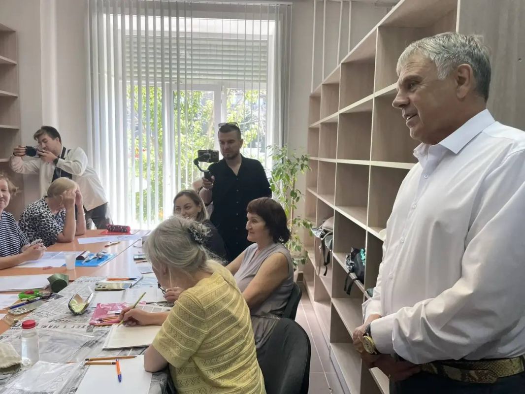 Сергей Петров: Центральная городская библиотека Ангарска выходит на финальный этап модернизации в рамках нацпроекта «Семья» Сергей Петров: Центральная городская библиотека Ангарска выходит на финальный этап модернизации в рамках нацпроекта «Семья»