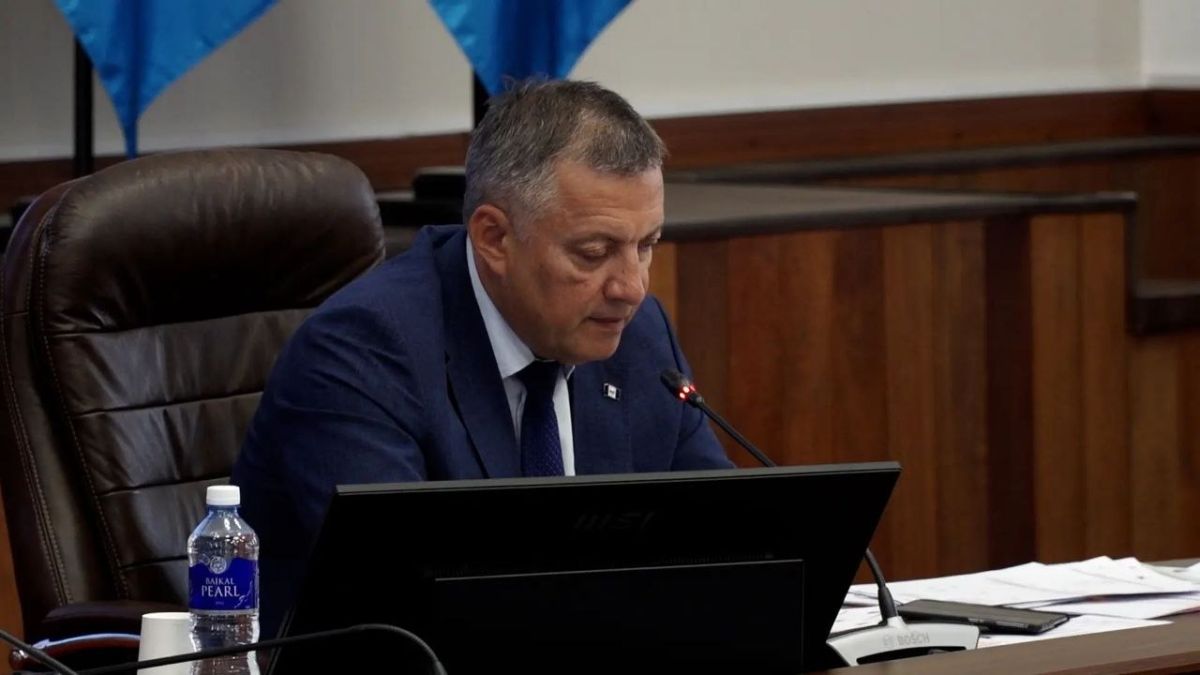 На данный момент все виды топлива в Иркутской области отпускают 206 автозаправочных станций, из них 74 принадлежат сети «Роснефть»