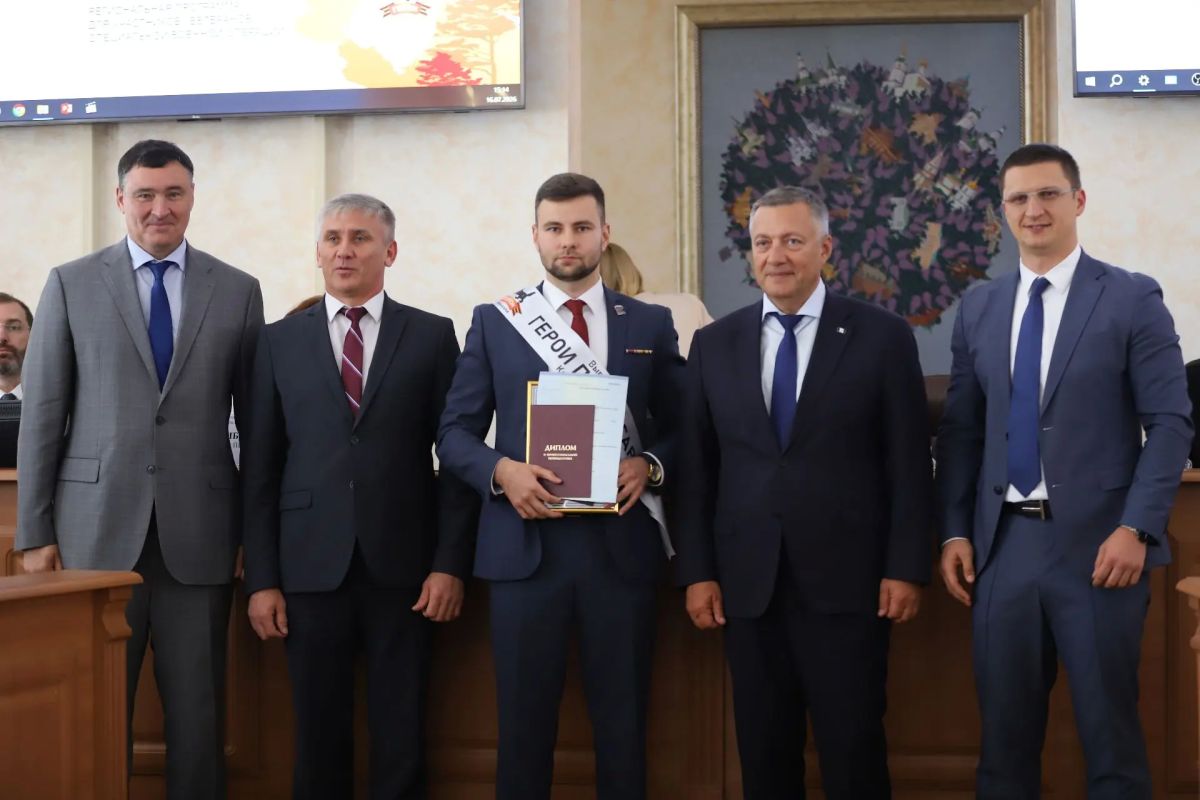 Руслан Болотов: Год назад в нашем регионе стартовала программа для участников СВО «Герои Приангарья» – часть большого федерального проекта «Время Героев», инициированного Президентом страны Владимиром Путиным