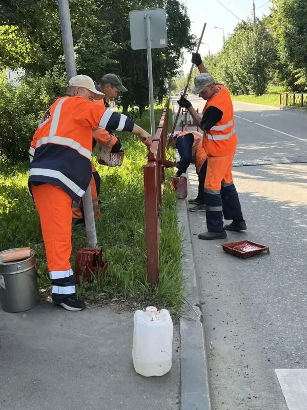 Уборку дорог и тротуаров ежедневно проводят в Иркутске Уборку дорог и тротуаров ежедневно проводят в Иркутске