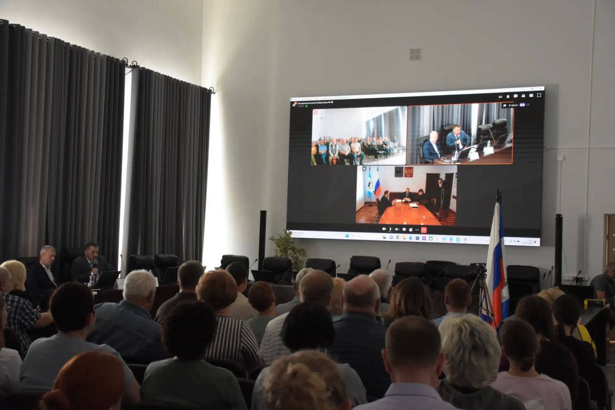 Взлетно-посадочную полосу аэродрома Киренска планируют начать ремонтировать на следующей неделе Взлетно-посадочную полосу аэродрома Киренска планируют начать ремонтировать на следующей неделе