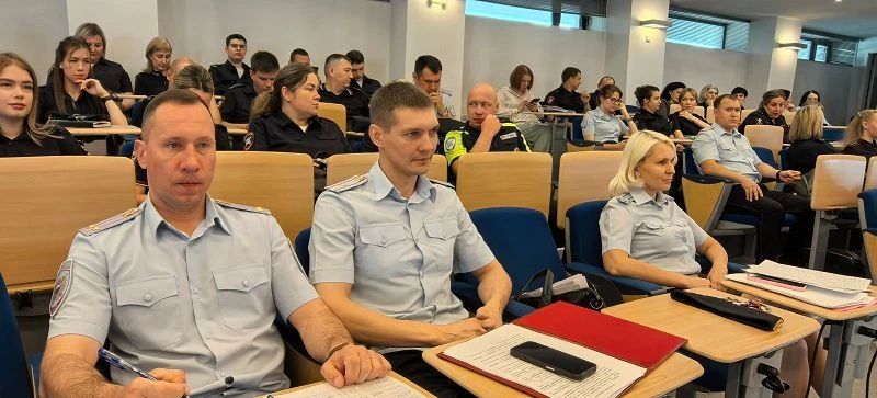 Шелеховские полицейские подвели итоги оперативно-служебной деятельности за шесть месяцев 2026 года Шелеховские полицейские подвели итоги оперативно-служебной деятельности за шесть месяцев 2026 года