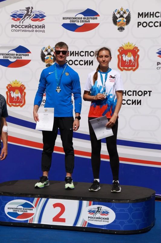 Спортсмены Иркутской области стали серебряными призёрами чемпионата России по лёгкой атлетике по спорту слепых, который с 12 по 16 июля проводился на стадионе им. Елесиной в Челябинске Спортсмены Иркутской области стали серебряными призёрами чемпионата России по лёгкой атлетике по спорту слепых, который с 12 по 16 июля проводился на стадионе им. Елесиной в Челябинске