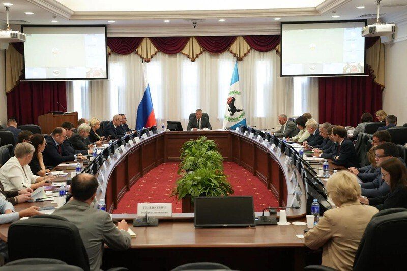 Иркутскую область поступят первые объемы топлива по прямым контрактам между региональными операторами «КрайсНефть» и «Омни» с «Иркутскнефтепродуктом» («Роснефть»)