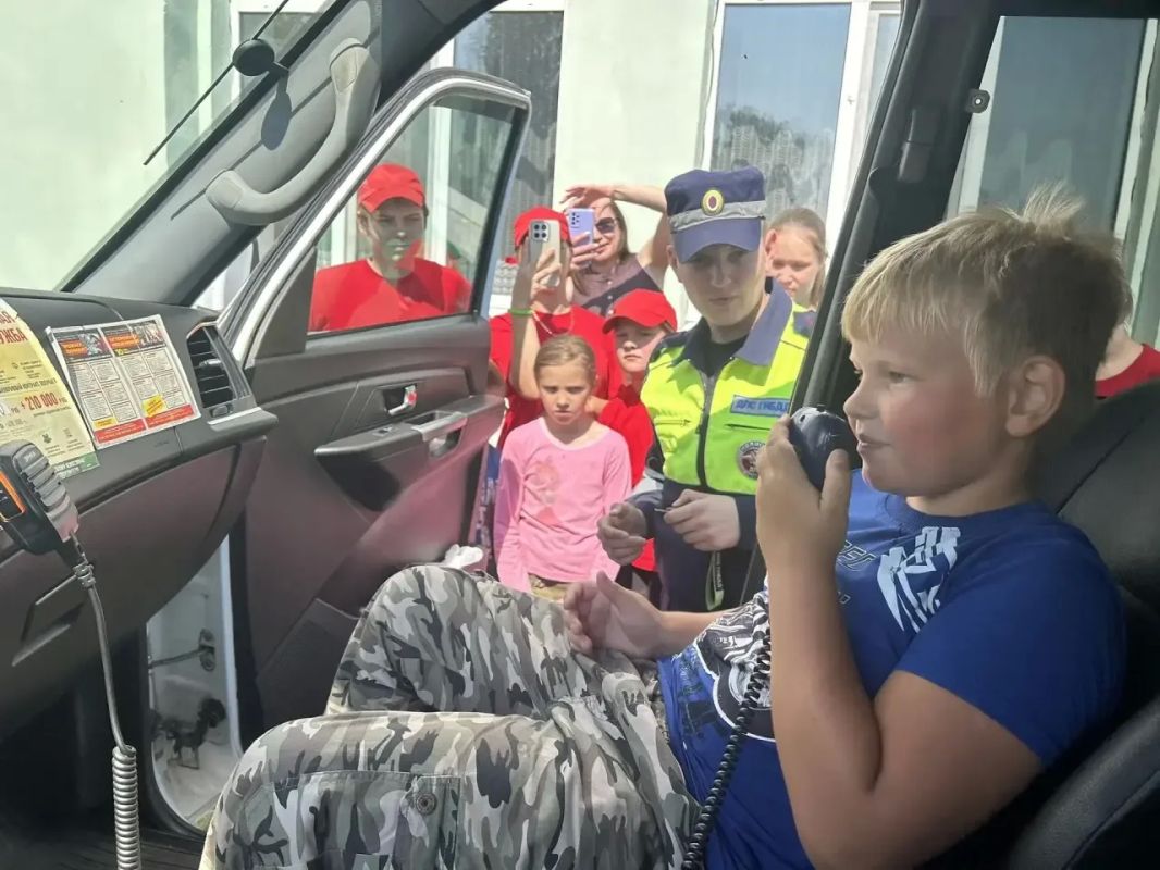В Тайшете на базе центра помощи семье и детям прошел день безопасности дорожного движения В Тайшете на базе центра помощи семье и детям прошел день безопасности дорожного движения