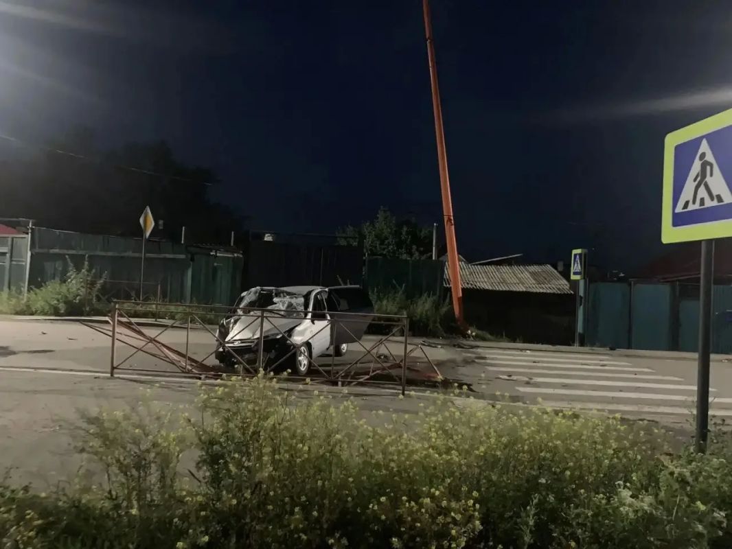 Пять человек пострадали по вине нетрезвого водителя в Черемхово, в числе пострадавших - и сам виновник Пять человек пострадали по вине нетрезвого водителя в Черемхово, в числе пострадавших - и сам виновник