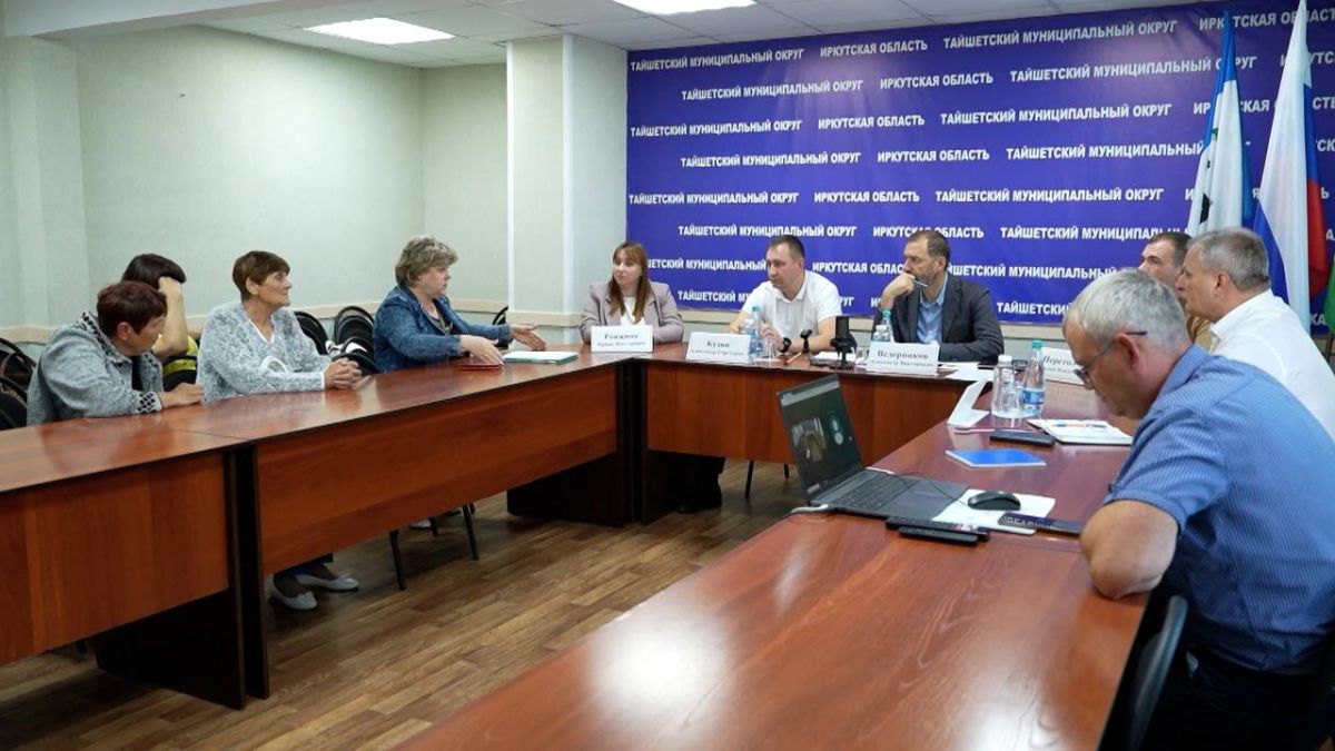 Председатель Заксобрания Иркутской области Александр Ведерников встретился с жителями Тайшета