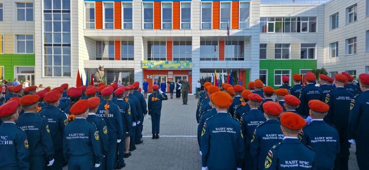 Новый учебный год - с важными встречами, наградами и примерами мужества Новый учебный год - с важными встречами, наградами и примерами мужества