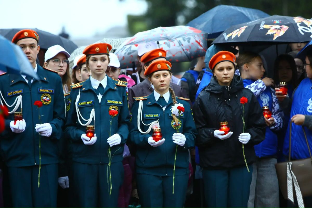 Руслан Болотов: Сегодня, 3 сентября, с болью вспоминаем жертв теракта в североосетинском Беслане и всех погибших в трагедиях, связанных с терроризмом Руслан Болотов: Сегодня, 3 сентября, с болью вспоминаем жертв теракта в североосетинском Беслане и всех погибших в трагедиях, связанных с терроризмом
