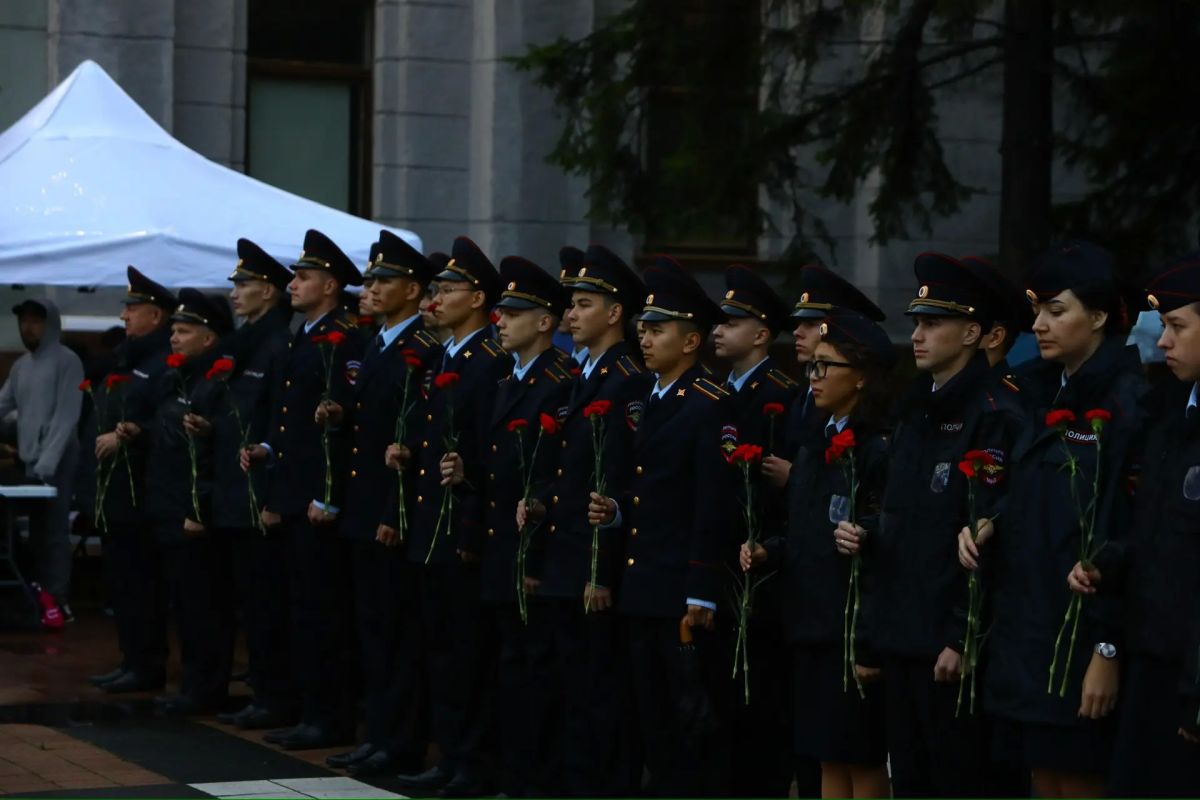 Руслан Болотов: Сегодня, 3 сентября, с болью вспоминаем жертв теракта в североосетинском Беслане и всех погибших в трагедиях, связанных с терроризмом Руслан Болотов: Сегодня, 3 сентября, с болью вспоминаем жертв теракта в североосетинском Беслане и всех погибших в трагедиях, связанных с терроризмом