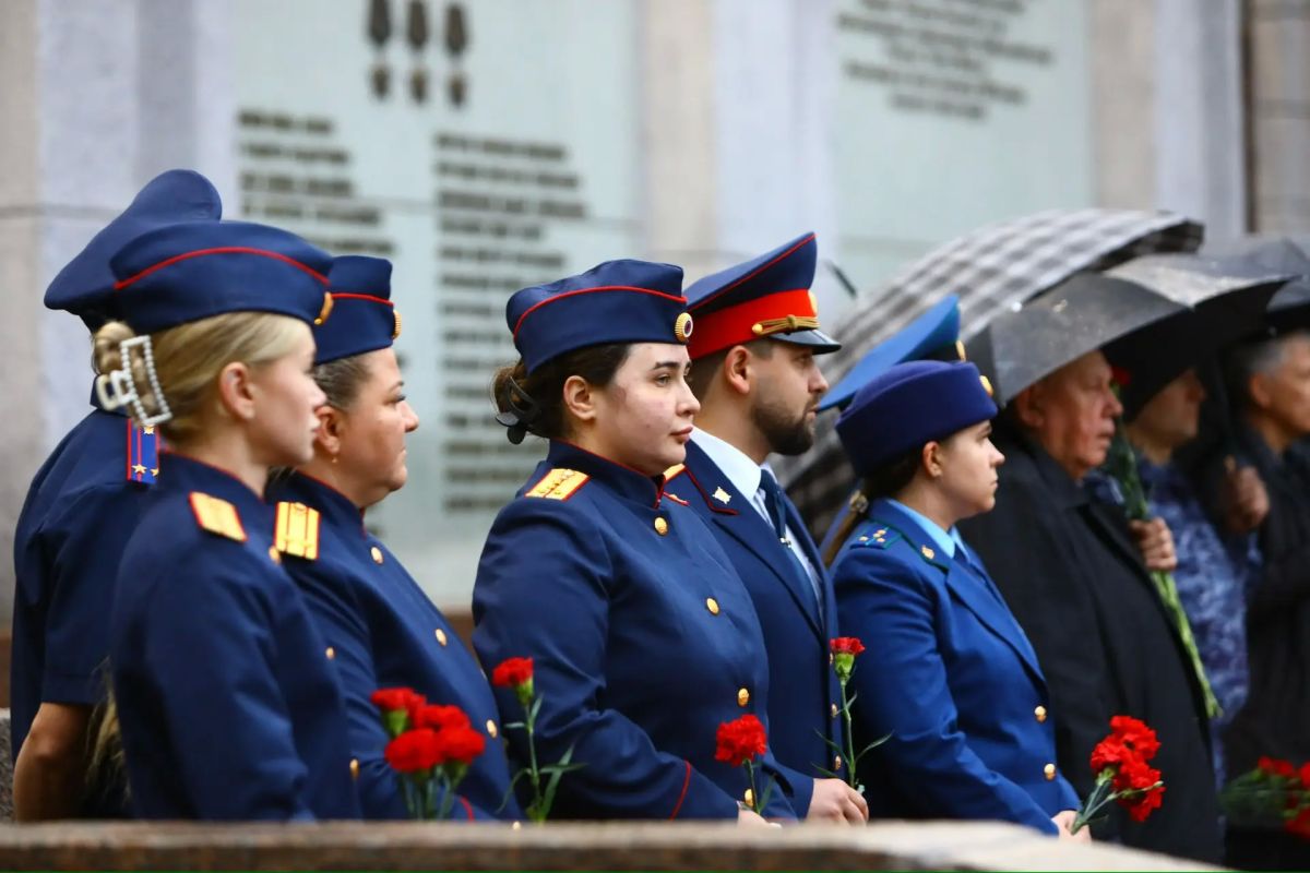 Руслан Болотов: Сегодня, 3 сентября, с болью вспоминаем жертв теракта в североосетинском Беслане и всех погибших в трагедиях, связанных с терроризмом Руслан Болотов: Сегодня, 3 сентября, с болью вспоминаем жертв теракта в североосетинском Беслане и всех погибших в трагедиях, связанных с терроризмом