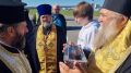 Самолет с мощами приземлился в аэропорту Иркутска