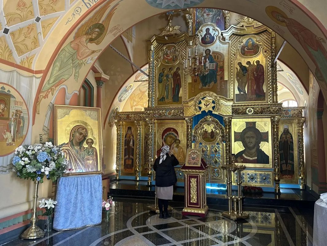 Мощи Спиридона Тримифунтского прибыли в Иркутск Мощи Спиридона Тримифунтского прибыли в Иркутск