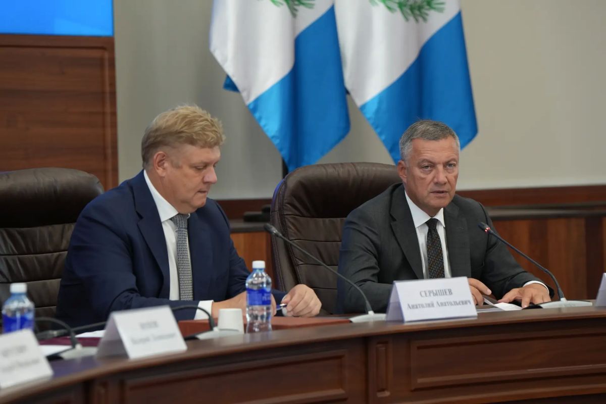 Полпред Президента в СФО Анатолий Серышев и Губернатор Иркутской области Игорь Кобзев обсудили подготовку региона к отопительному периоду Полпред Президента в СФО Анатолий Серышев и Губернатор Иркутской области Игорь Кобзев обсудили подготовку региона к отопительному периоду
