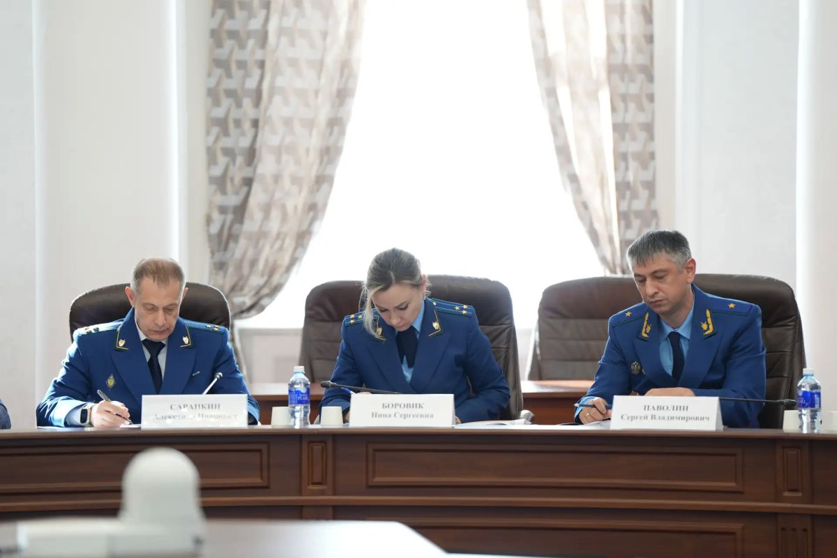 Полпред Президента в СФО Анатолий Серышев и Губернатор Иркутской области Игорь Кобзев обсудили подготовку региона к отопительному периоду Полпред Президента в СФО Анатолий Серышев и Губернатор Иркутской области Игорь Кобзев обсудили подготовку региона к отопительному периоду