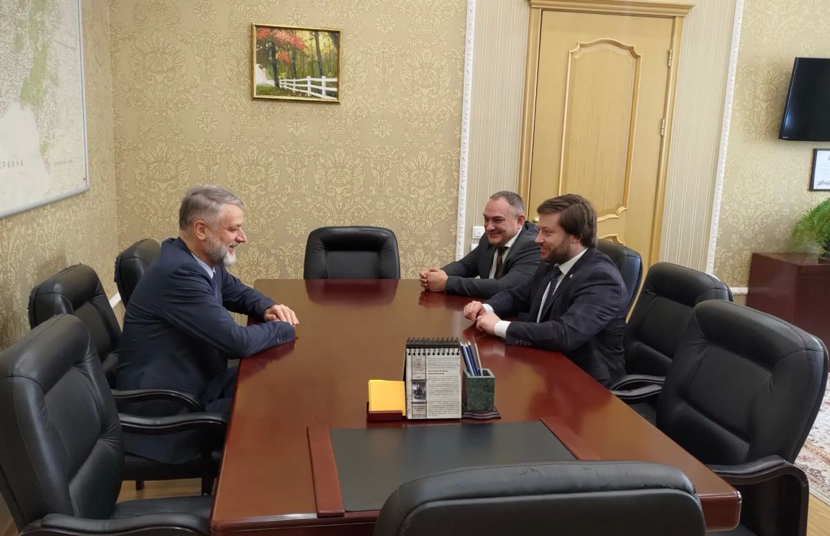 Первый заместитель руководителя ФГКУ Росгранстрой Артем Русанов посетил Брянскую область Первый заместитель руководителя ФГКУ Росгранстрой Артем Русанов посетил Брянскую область