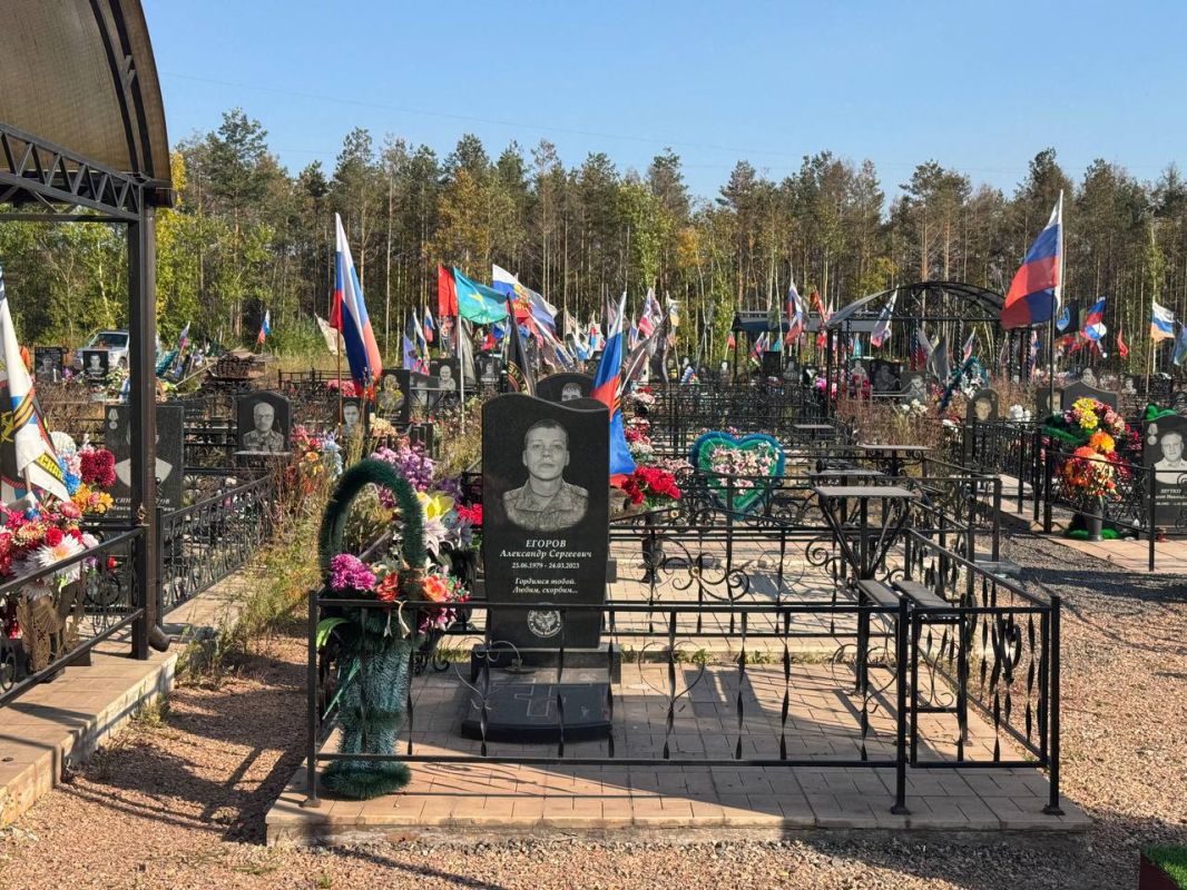 В Братске увековечили память героев СВО В Братске увековечили память героев СВО