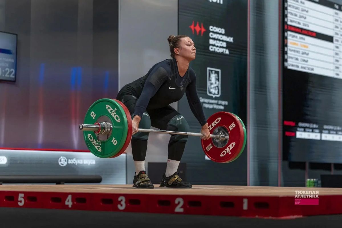 Спортсменки Приангарья выиграли четыре медали на чемпионате России по тяжёлой атлетике среди женщин, который с 10 по 13 сентября проводился в Москве Спортсменки Приангарья выиграли четыре медали на чемпионате России по тяжёлой атлетике среди женщин, который с 10 по 13 сентября проводился в Москве