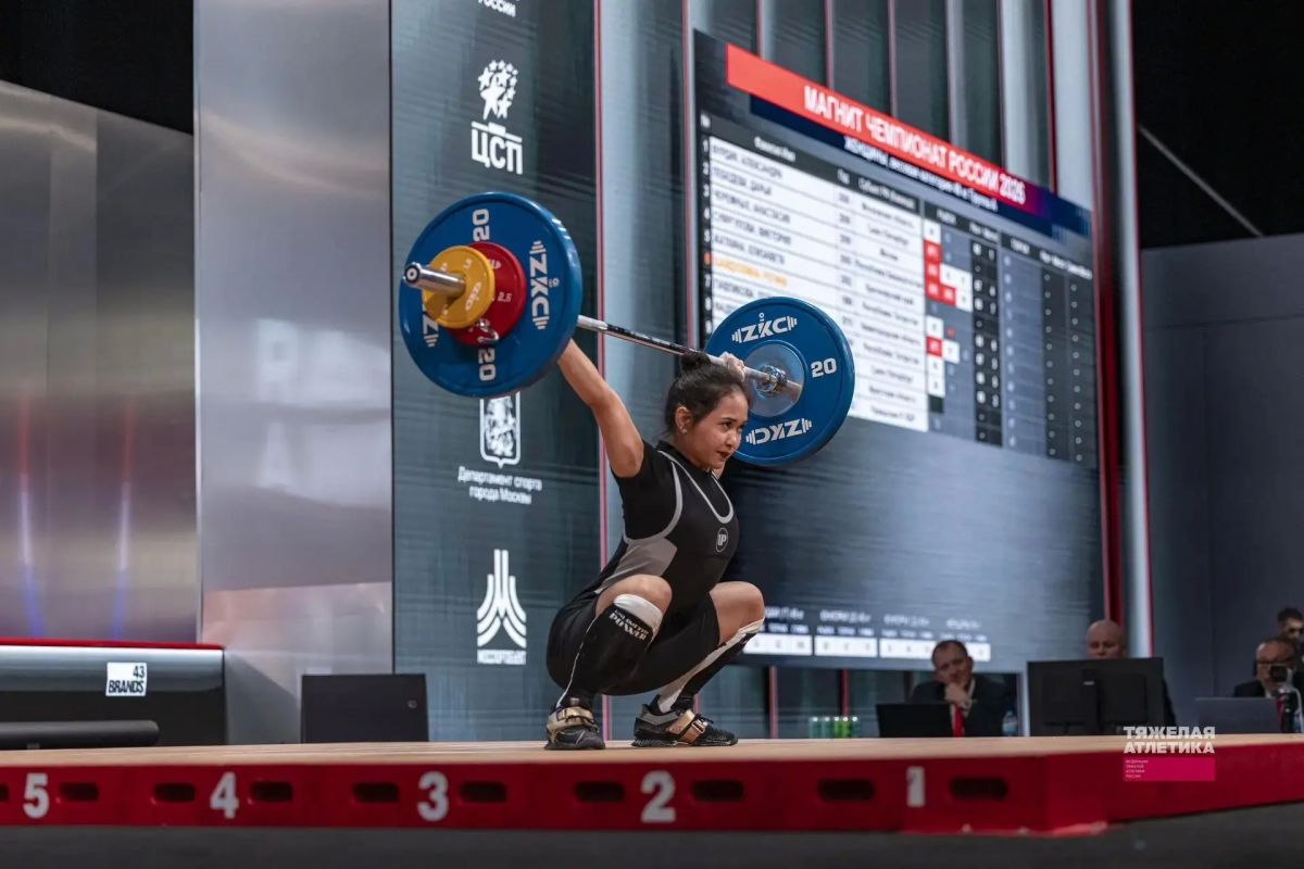 Спортсменки Приангарья выиграли четыре медали на чемпионате России по тяжёлой атлетике среди женщин, который с 10 по 13 сентября проводился в Москве Спортсменки Приангарья выиграли четыре медали на чемпионате России по тяжёлой атлетике среди женщин, который с 10 по 13 сентября проводился в Москве