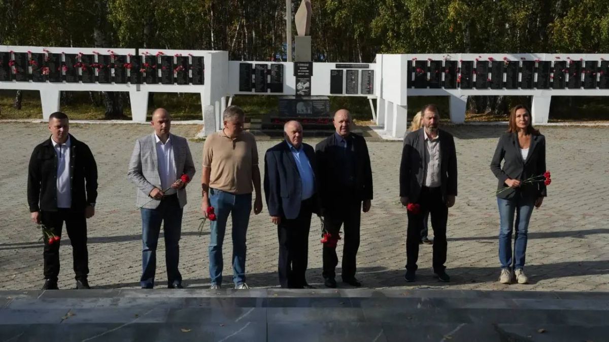 В Тулуне в рамках инициативного проекта установят мемориал воинам СВО в парке Победы В Тулуне в рамках инициативного проекта установят мемориал воинам СВО в парке Победы