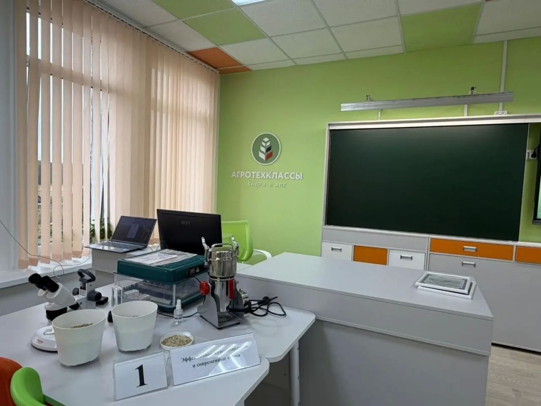 В Черемховском районе прошел первый урок для агроклассников В Черемховском районе прошел первый урок для агроклассников
