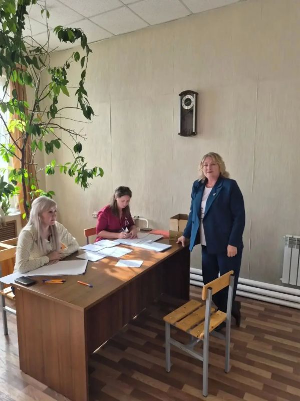Первый день голосования: Уполномоченный проверила ход выборов в войсковой части на ст. Батарейная