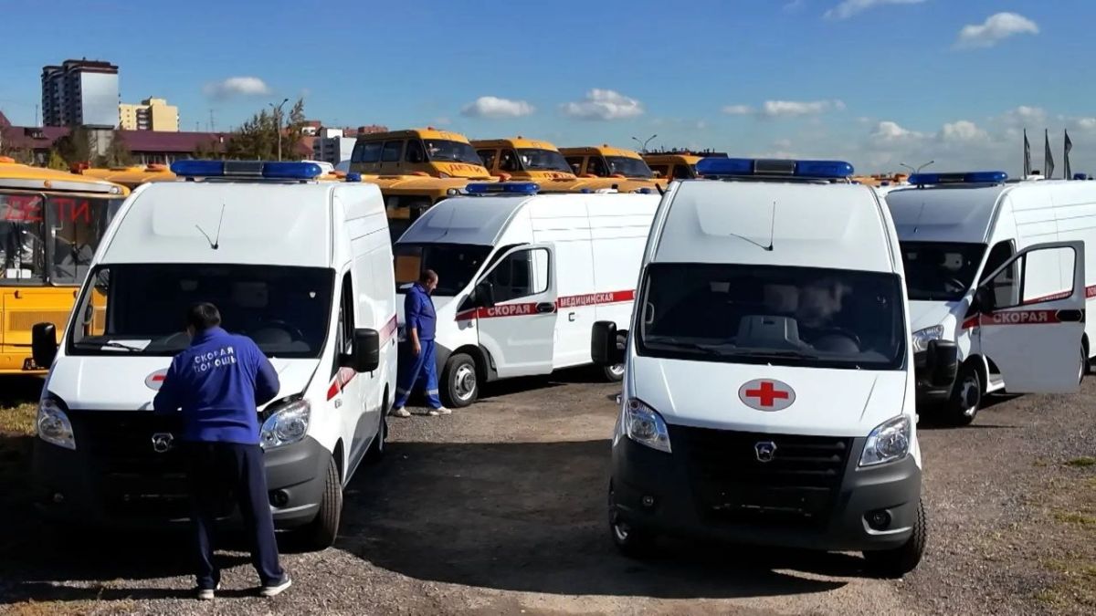 15 новых машин скорой помощи получила Иркутская область