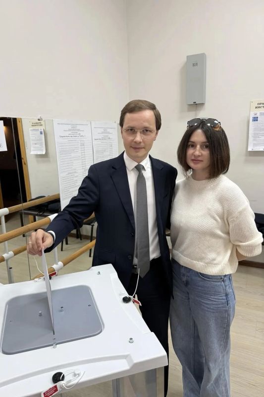 В Иркутской области в первый день голосования избирательные участки посетили зампреды Правительства и министры В Иркутской области в первый день голосования избирательные участки посетили зампреды Правительства и министры