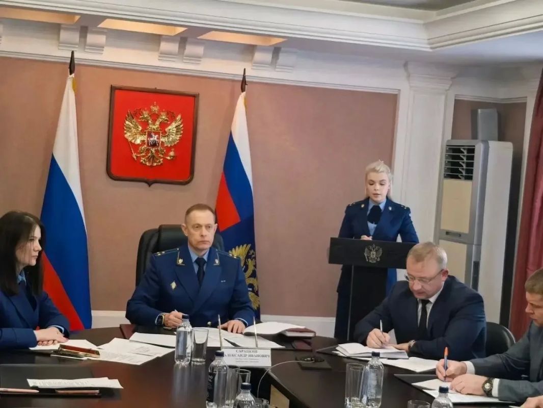 В Восточно-Сибирской транспортной прокуратуре состоялось межведомственное совещание руководителей правоохранительных органов транспортного региона В Восточно-Сибирской транспортной прокуратуре состоялось межведомственное совещание руководителей правоохранительных органов транспортного региона