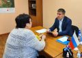 Депутат ЗС Максим Петров помог жителям Усолья-Сибирского в решении социальных и жилищных вопросов