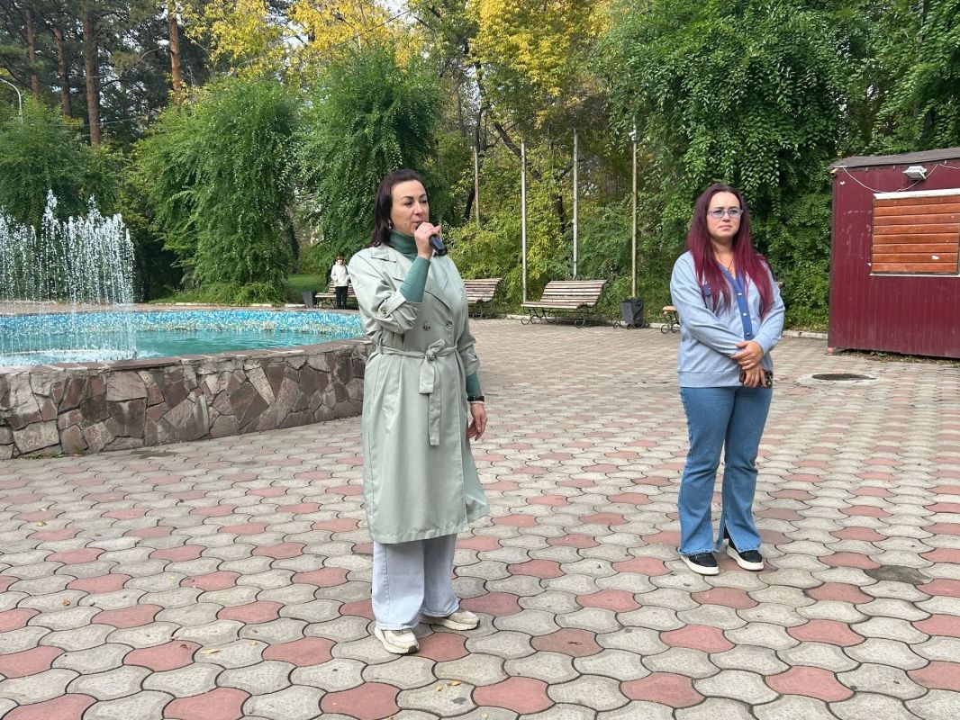 В парке Строителей высадили Аллею Совета отцов Ангарска В парке Строителей высадили Аллею Совета отцов Ангарска