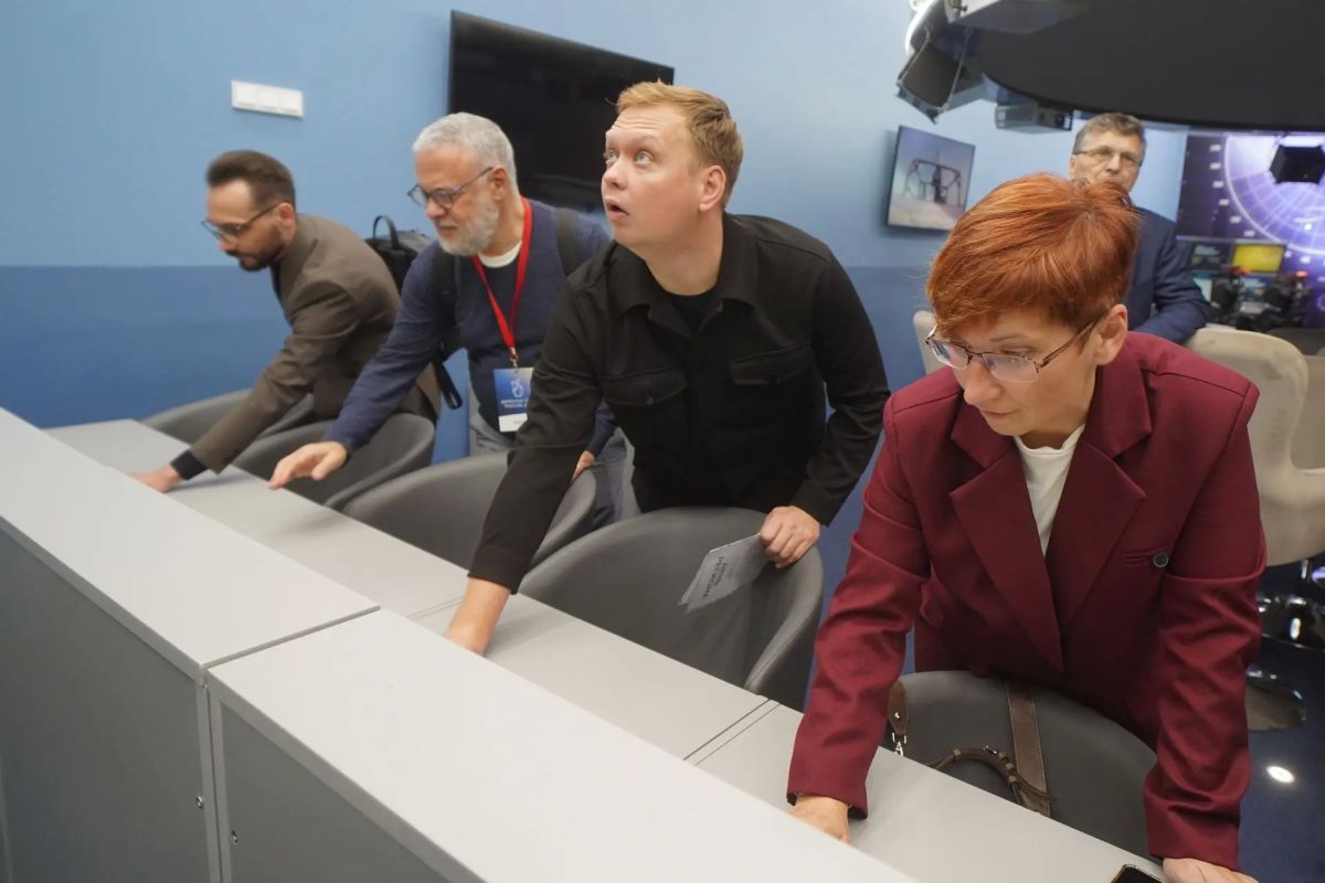 В Иркутском суворовском училище прошла встреча Губернатора Игоря Кобзева с участниками Всероссийского конкурса «Директор года России» В Иркутском суворовском училище прошла встреча Губернатора Игоря Кобзева с участниками Всероссийского конкурса «Директор года России»