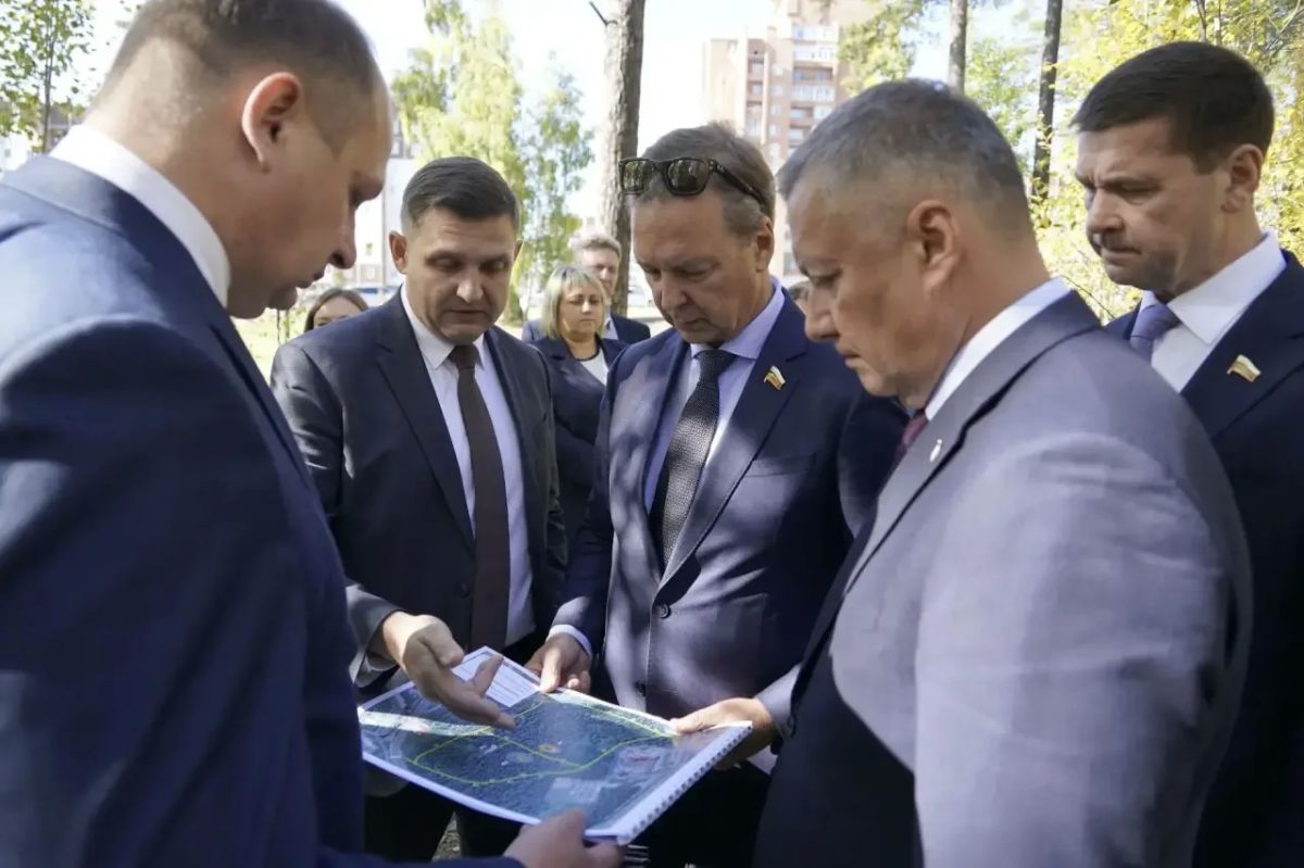 Игорь Кобзев и Андрей Яцкин посетили офис компании «Транснефть – Восток» в Братске