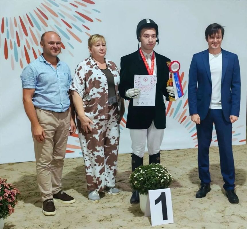Спортсмены Иркутской области выиграли 13 медалей на Всероссийской Спартакиаде Специальной Олимпиады по конному спорту, которая с 13 по 19 сентября проходила на базе конноспортивного комплекса «Целебный Ессентуки» Спортсмены Иркутской области выиграли 13 медалей на Всероссийской Спартакиаде Специальной Олимпиады по конному спорту, которая с 13 по 19 сентября проходила на базе конноспортивного комплекса «Целебный Ессентуки»