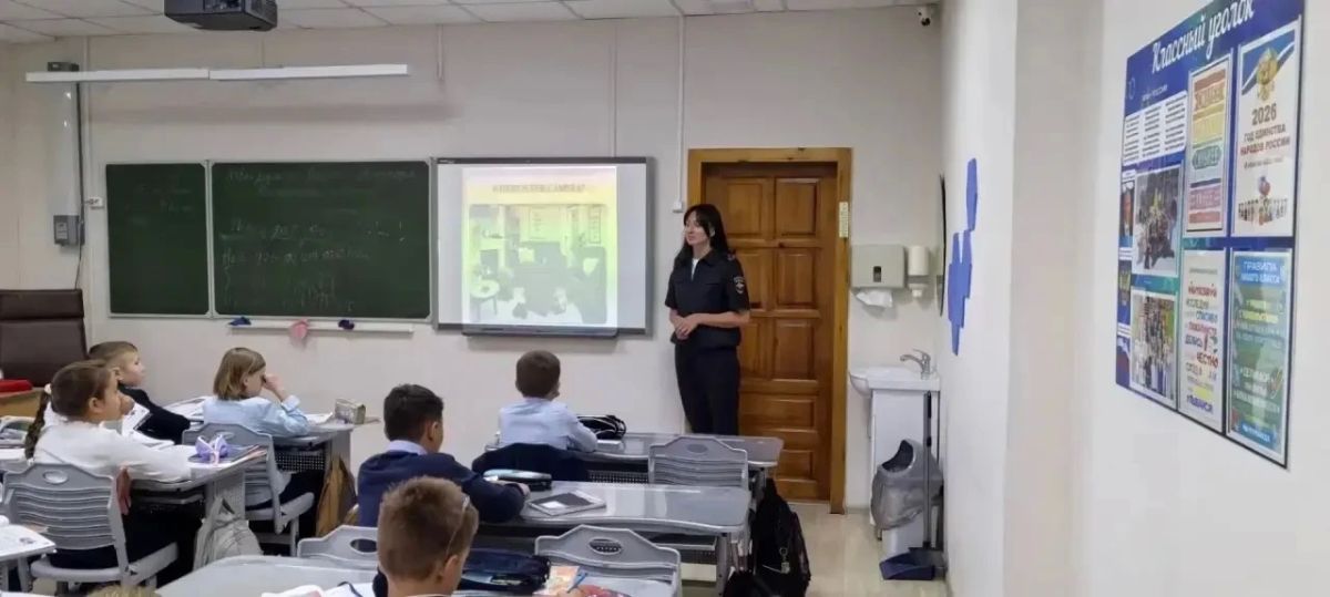 Активная работа по профилактике безопасности на объектах железнодорожного транспорта продолжается во всех подразделениях транспортной полиции Прибайкалья Активная работа по профилактике безопасности на объектах железнодорожного транспорта продолжается во всех подразделениях транспортной полиции Прибайкалья