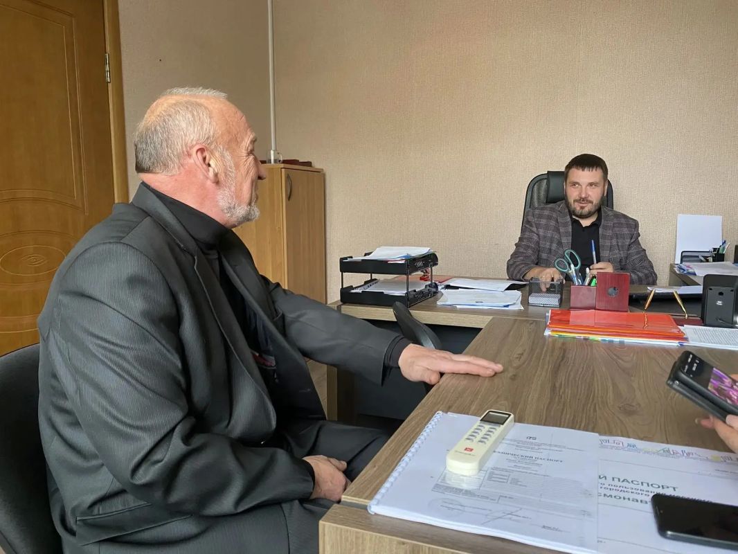 В Ангарске с рабочим визитом побывали представители сферы благоустройства из Магадана В Ангарске с рабочим визитом побывали представители сферы благоустройства из Магадана