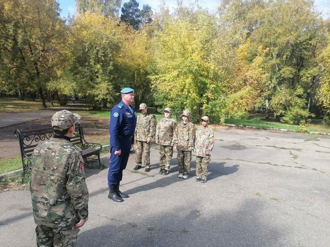 В роще «Молодежная» в Иркутске прошла военно-спортивная игра «Зарница» В роще «Молодежная» в Иркутске прошла военно-спортивная игра «Зарница»