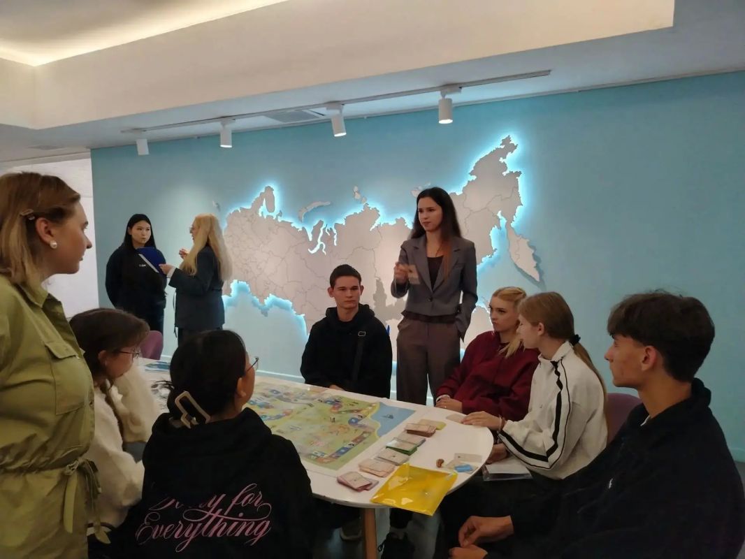 Приняли участие в работе I Регионального слета выпускников организаций для детей-сирот и детей, оставшихся без попечения родителей, и семейных форм воспитания Приняли участие в работе I Регионального слета выпускников организаций для детей-сирот и детей, оставшихся без попечения родителей, и семейных форм воспитания