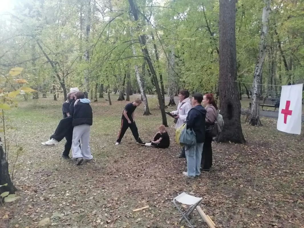 В роще «Молодежная» в Иркутске прошла военно-спортивная игра «Зарница» В роще «Молодежная» в Иркутске прошла военно-спортивная игра «Зарница»