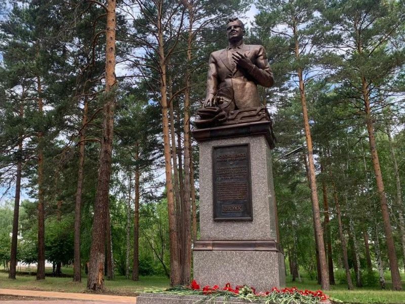 #75СобытийИзЖизниГорода. В 2020 году восстановлена историческая справедливость и увековечен масштаб личности и вклад в становление и развитие города легендарных людей #75СобытийИзЖизниГорода. В 2020 году восстановлена историческая справедливость и увековечен масштаб личности и вклад в становление и развитие города легендарных людей