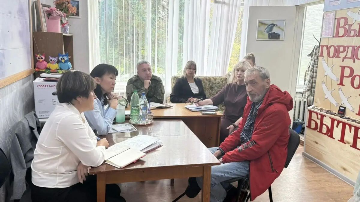 Мы помним каждого, кто встал на защиту Отечества, и никогда не забудем их подвиги Мы помним каждого, кто встал на защиту Отечества, и никогда не забудем их подвиги